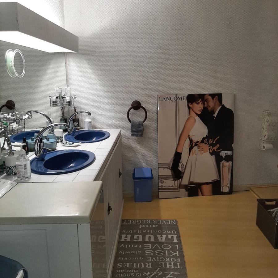 Le Triplex Pezenas Apartment Luaran gambar