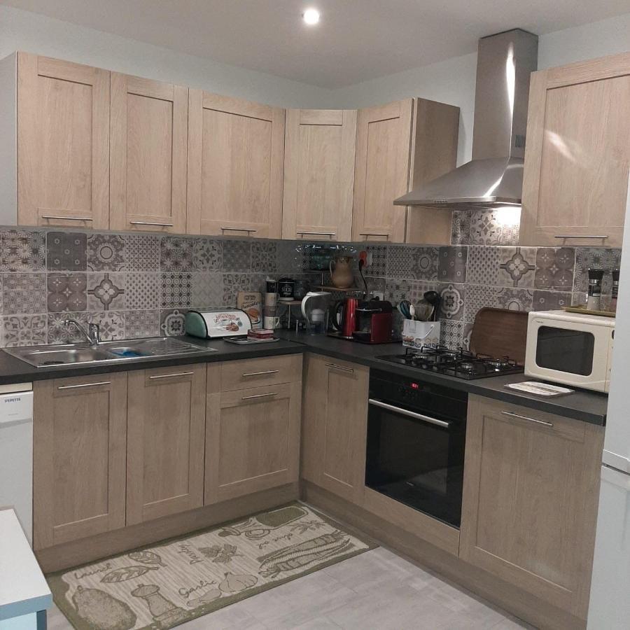 Le Triplex Pezenas Apartment Luaran gambar